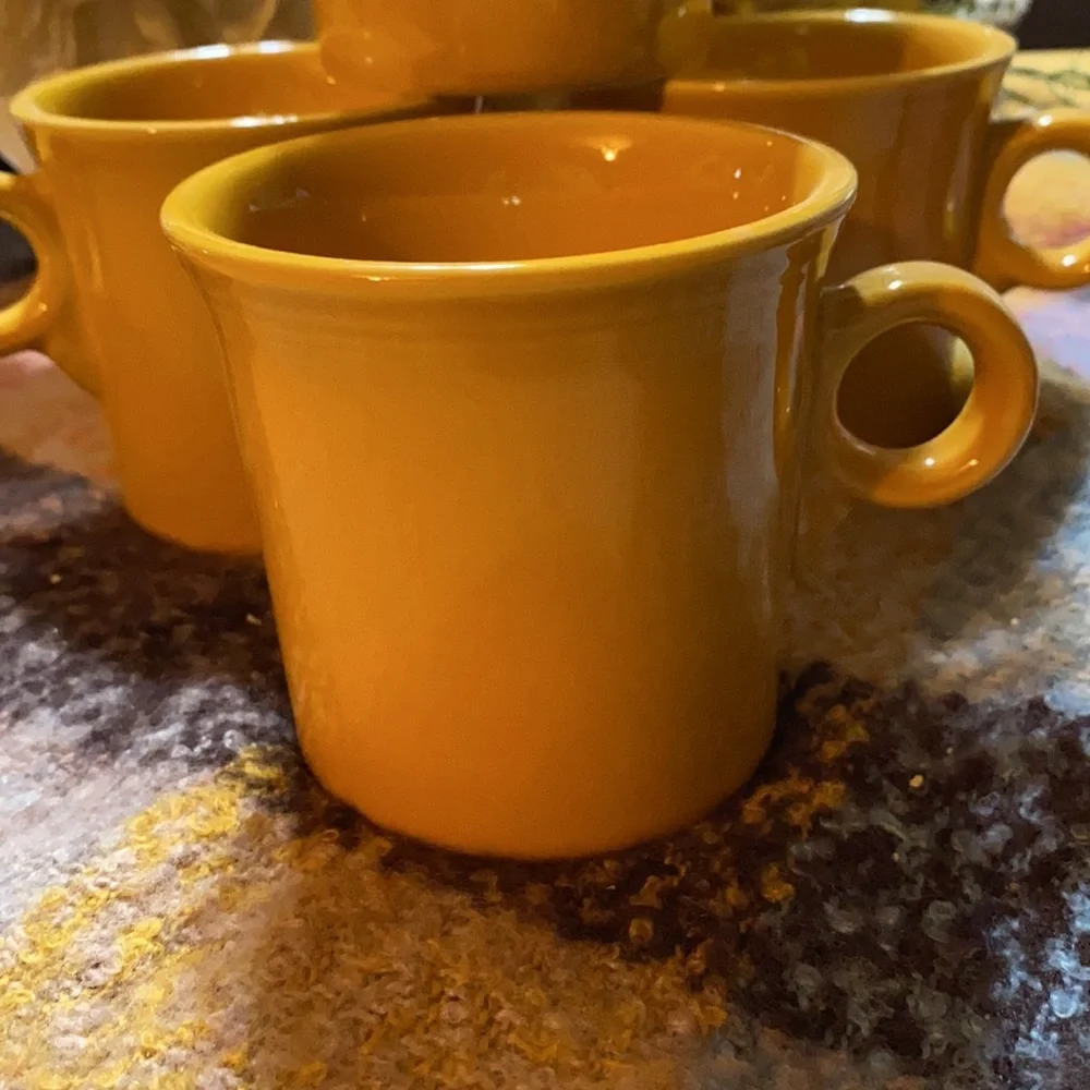 Set of 4 Homer Laughlin Fiesta Ware Yellow/gold Color Coffee Mugs 8oz